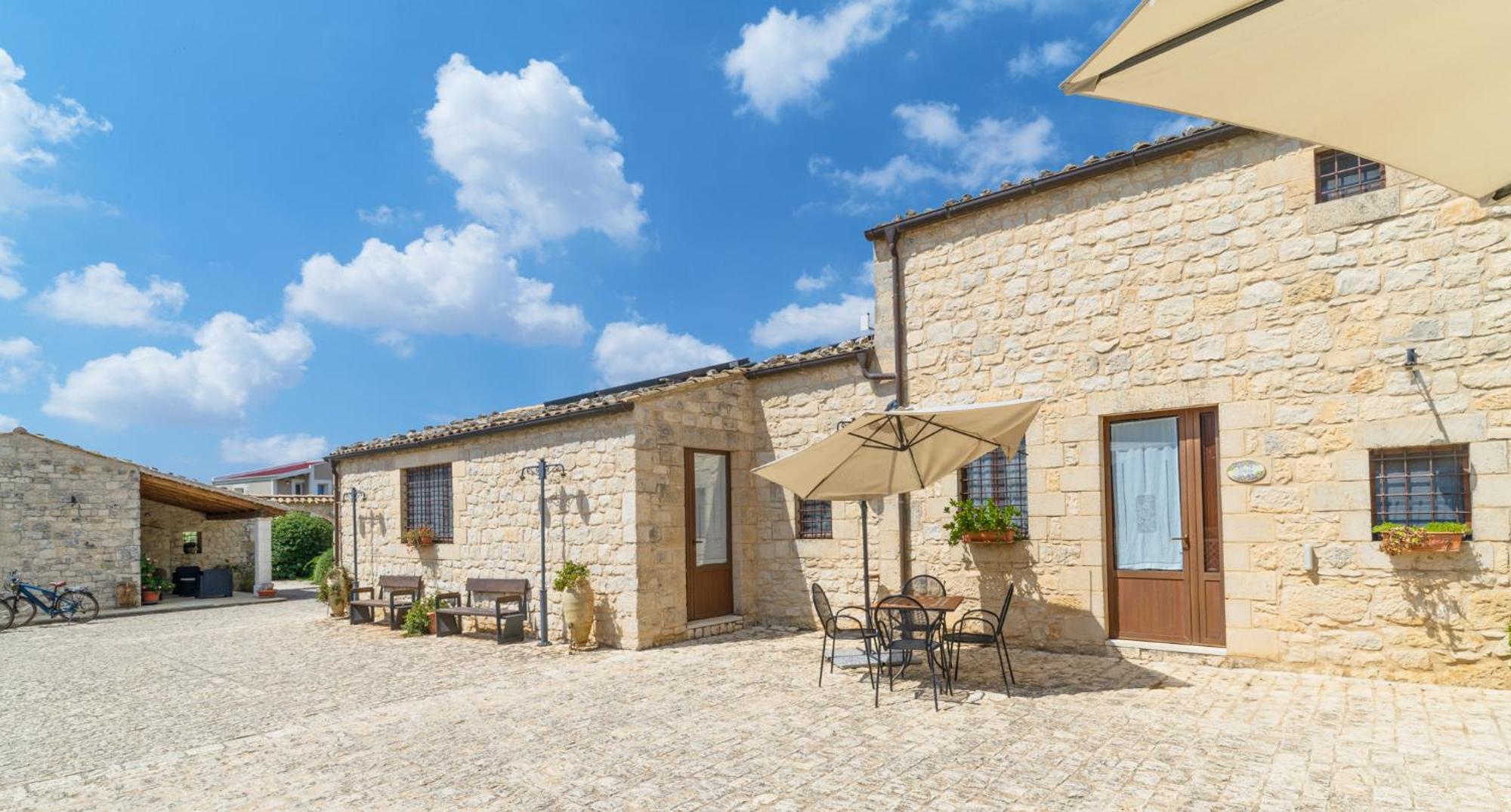 Borgo Monachella Bed and Breakfast Ραγκούσα Εξωτερικό φωτογραφία